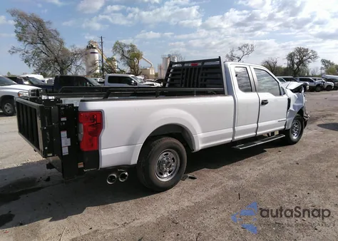 2022 Ford F-250 Xl z USA, uszkodzony, nr VIN 1FT7X2AT5NED56436